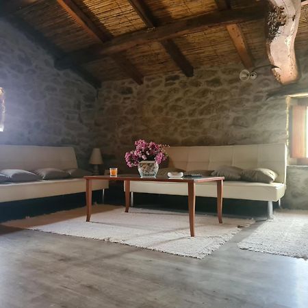 Casa Di Pietra Usellus Exterior foto